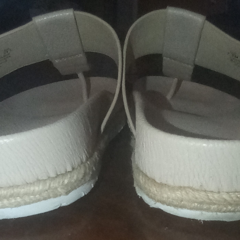 Sandals - Picture 6 of 9